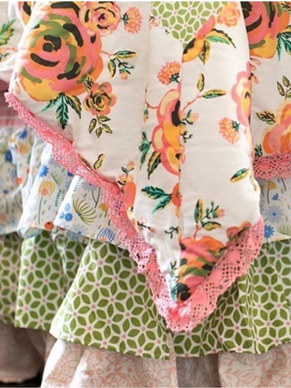 Matilda Jane Floral Patchwork Quilt in White, Pink, Green, Yellow